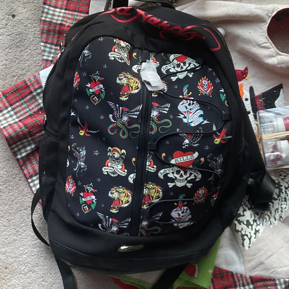 Ed Hardy - Picture 3 of 5